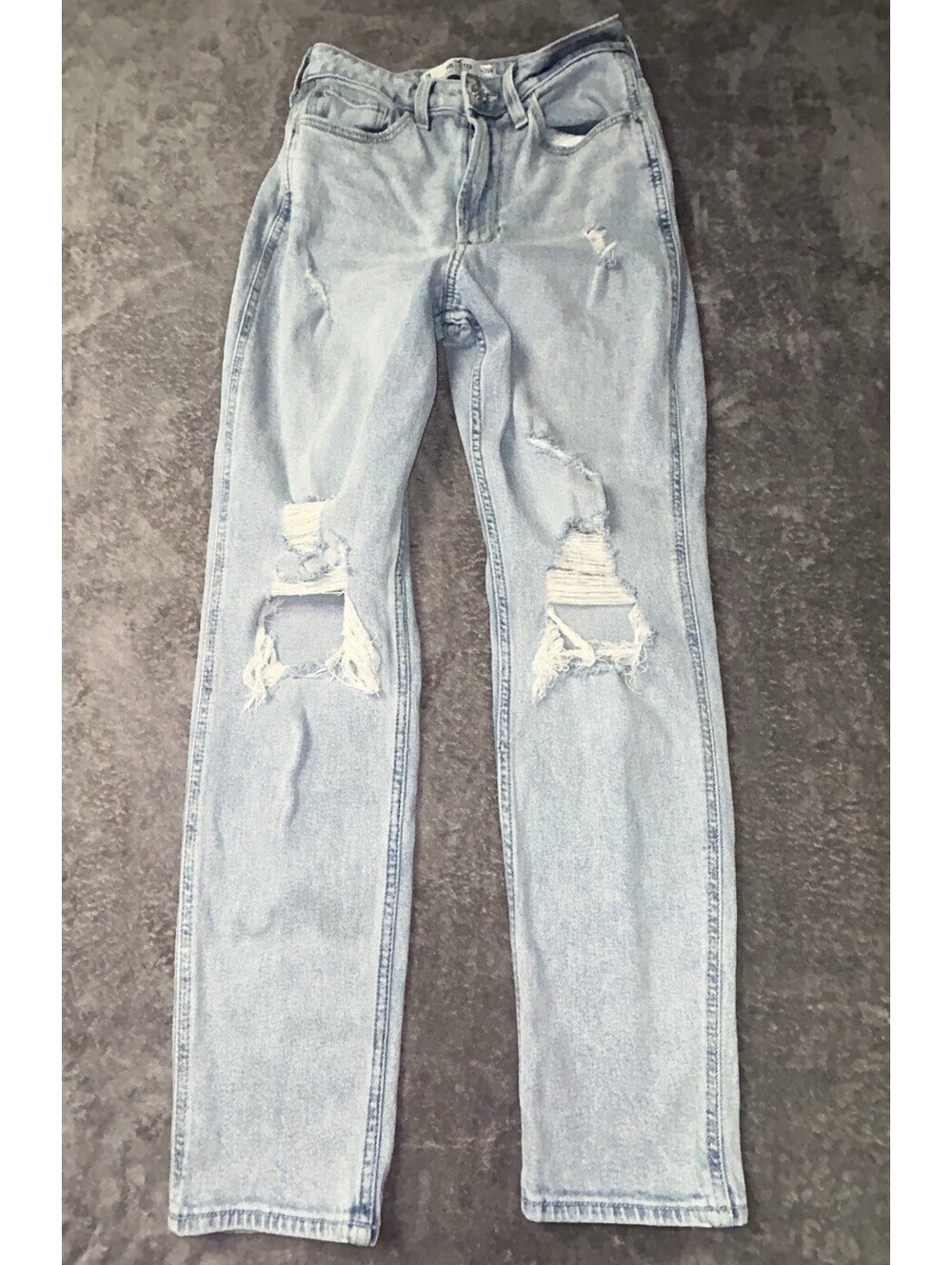 Hollister Curvy Ultra High Rise Mom Jeans Womens 2R W26 Light Wash Distressed
